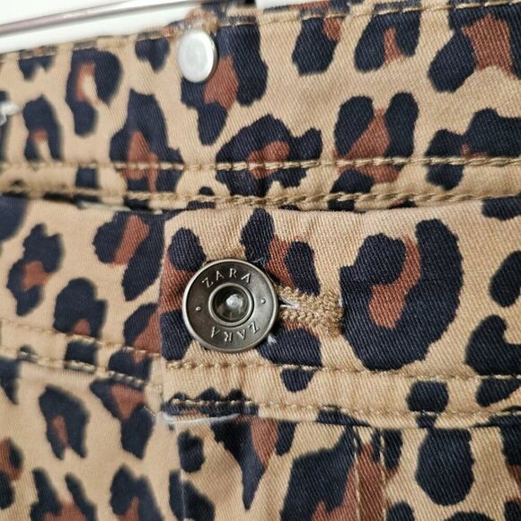 EUC LIKE NEW ZARA ANIMAL PRINT MID RISE SOFT PANTS SIZE 34 WOMENS - Picture 10 of 16